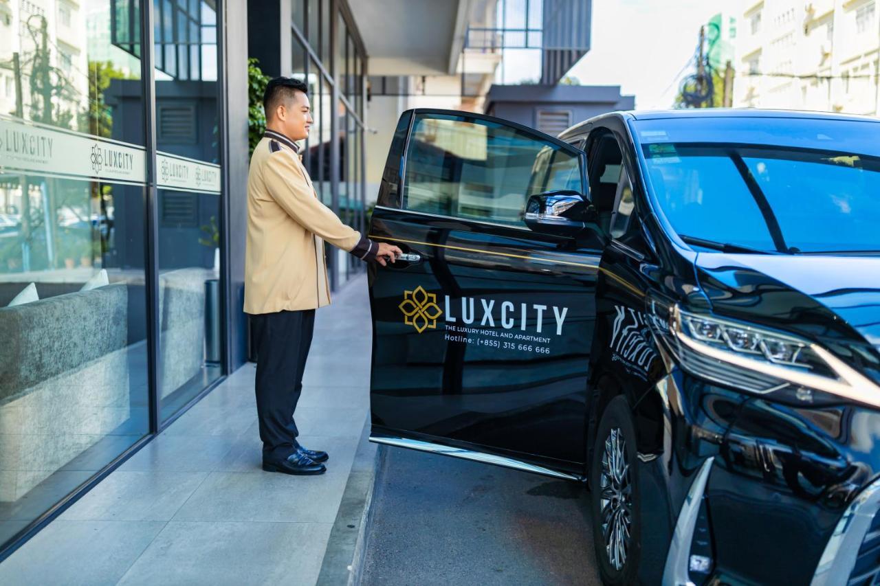 Luxcity Hotel & Apartment Phnom-Penh Buitenkant foto