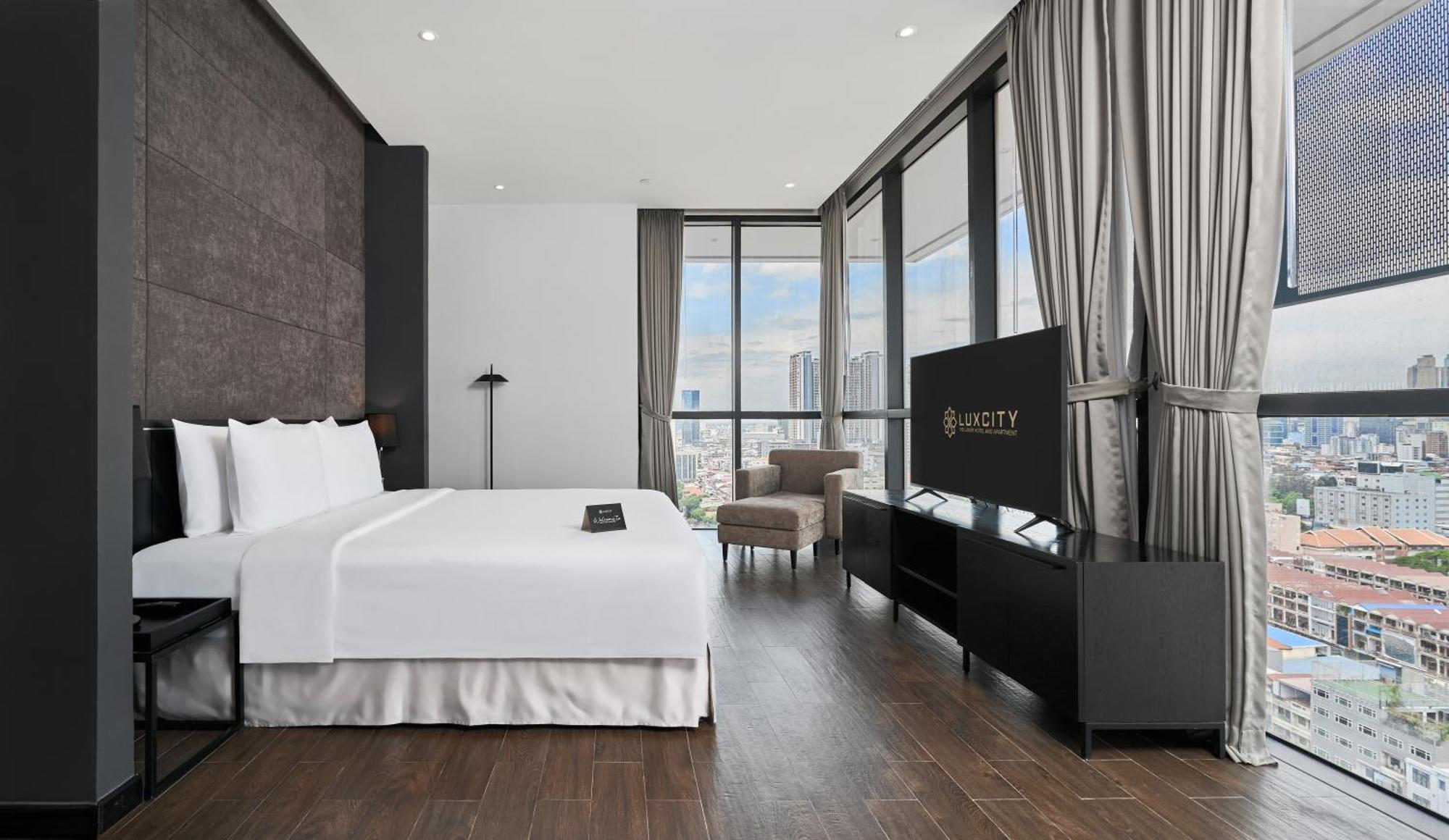 Luxcity Hotel & Apartment Phnom-Penh Buitenkant foto
