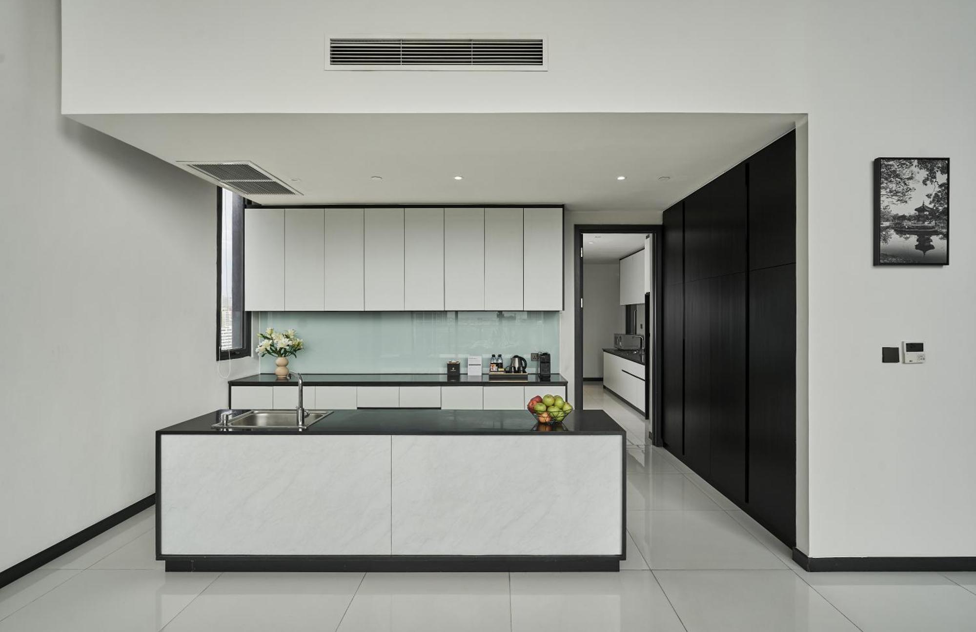 Luxcity Hotel & Apartment Phnom-Penh Buitenkant foto