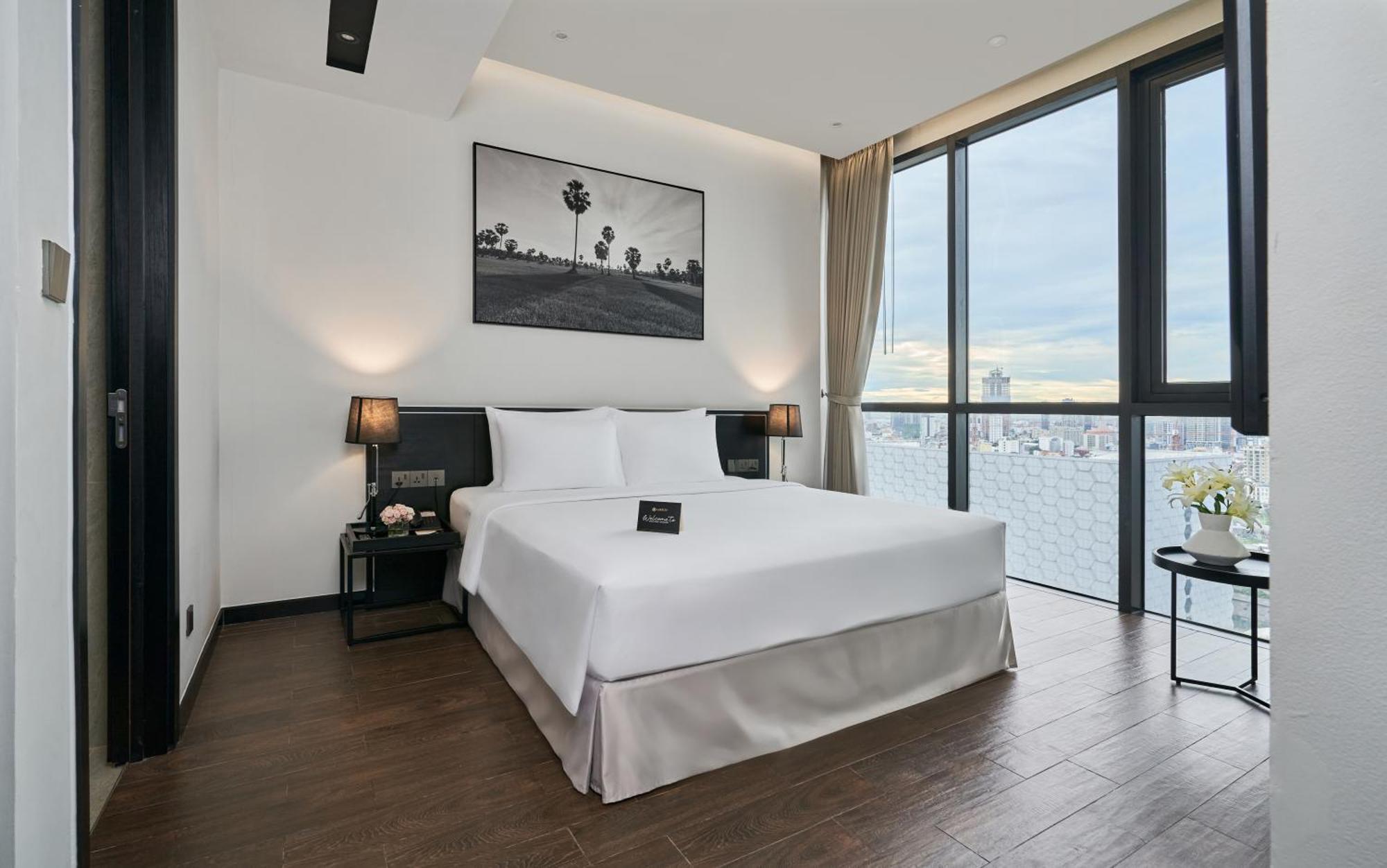 Luxcity Hotel & Apartment Phnom-Penh Buitenkant foto