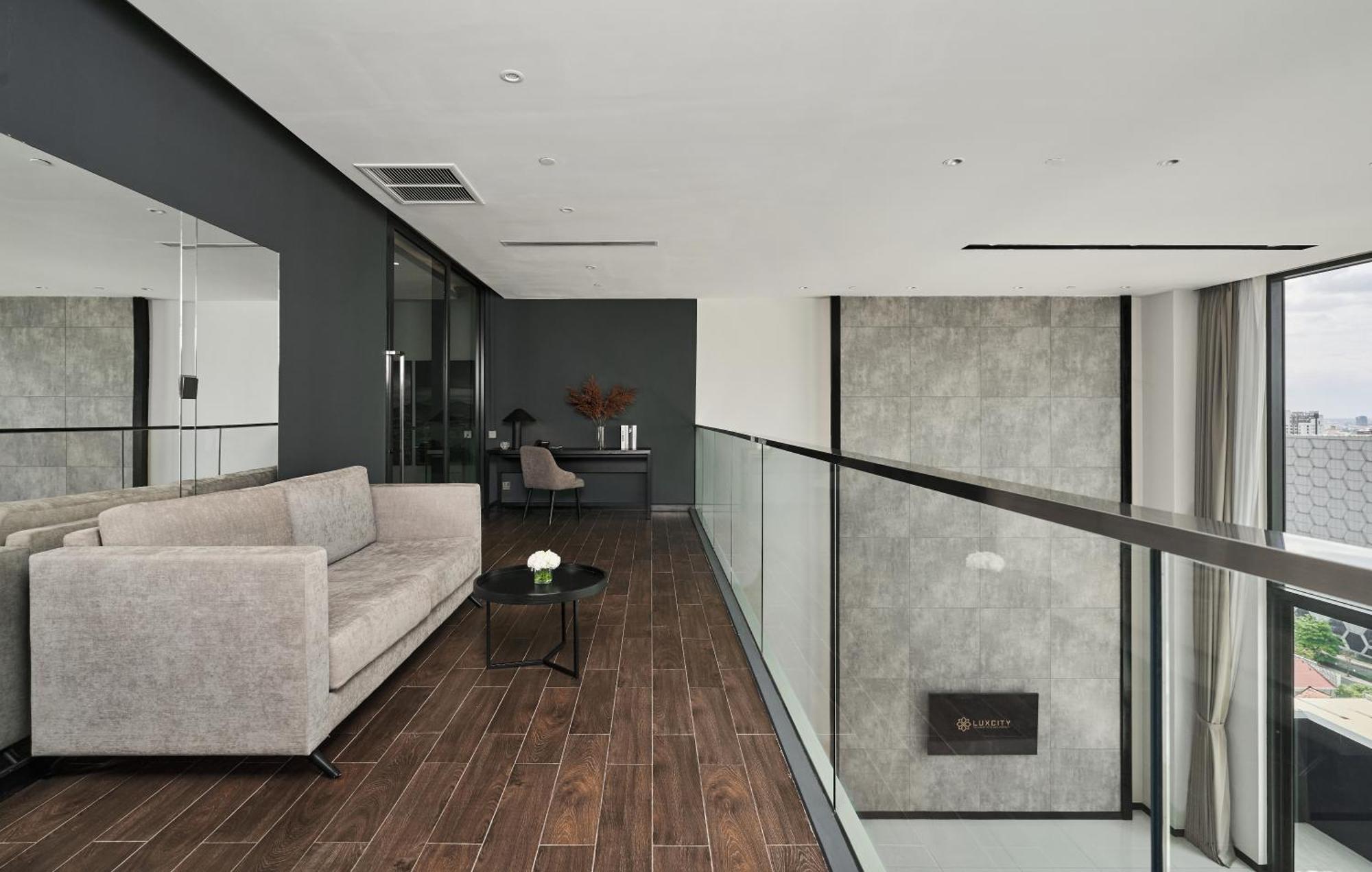 Luxcity Hotel & Apartment Phnom-Penh Buitenkant foto