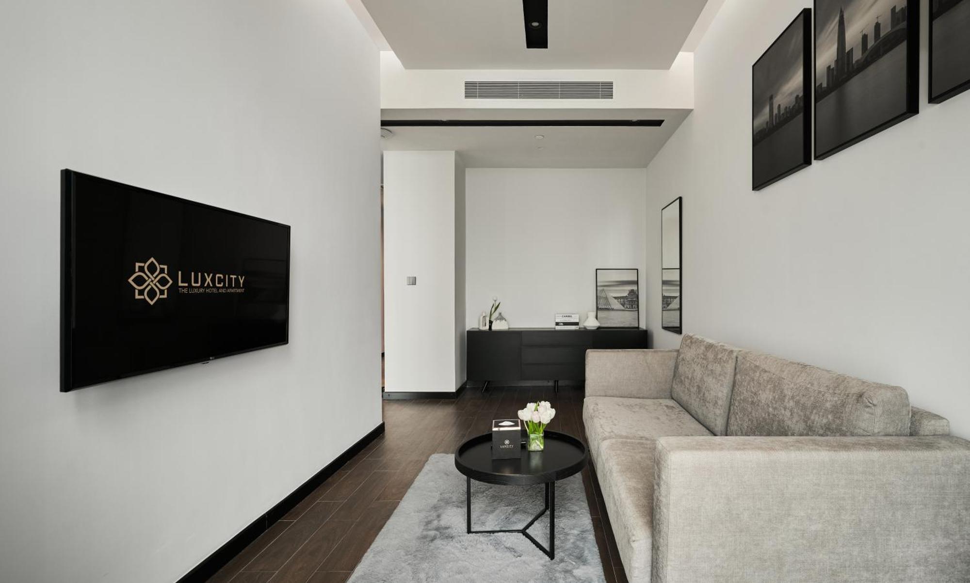Luxcity Hotel & Apartment Phnom-Penh Buitenkant foto