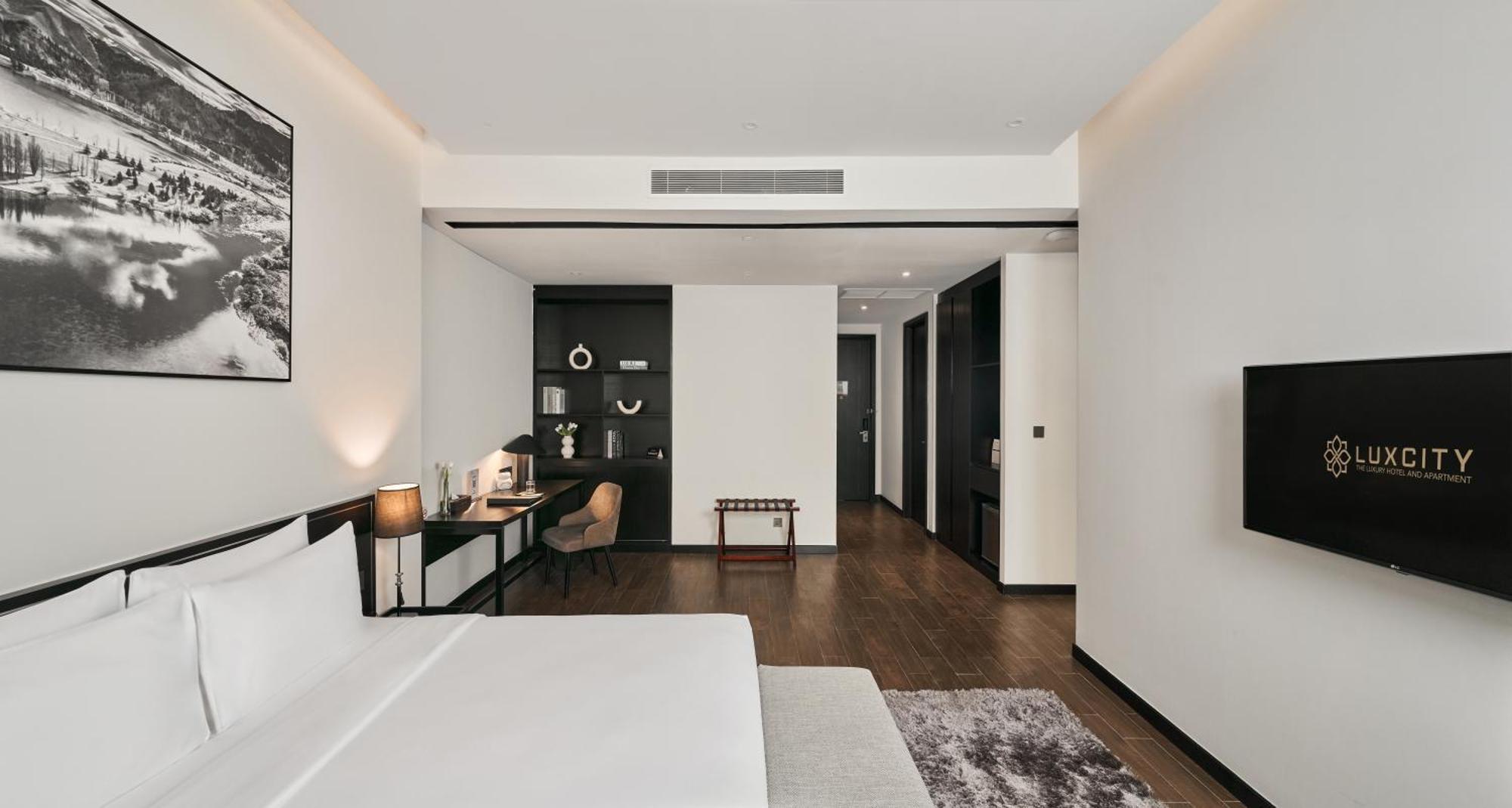 Luxcity Hotel & Apartment Phnom-Penh Buitenkant foto