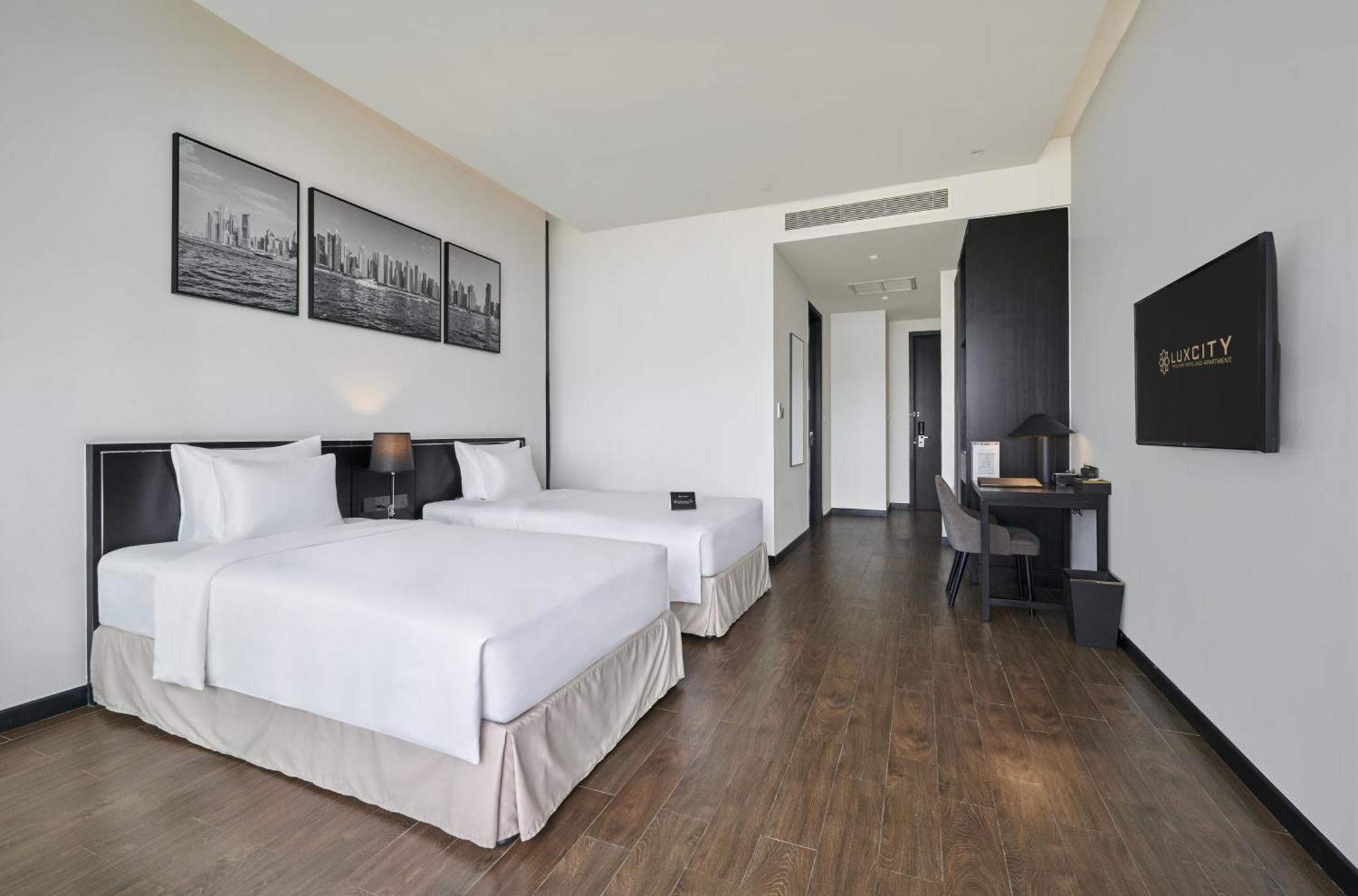 Luxcity Hotel & Apartment Phnom-Penh Buitenkant foto